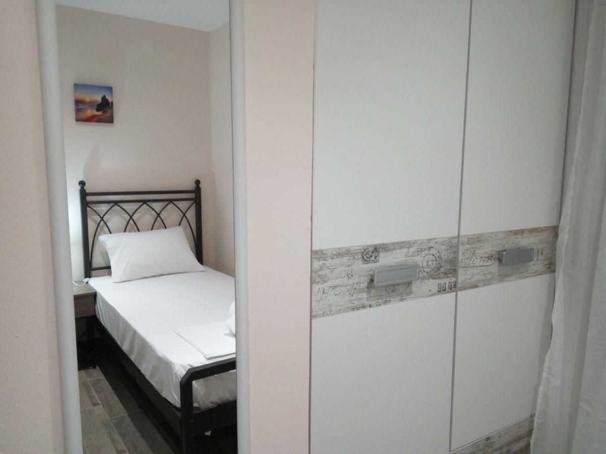 Helios & Elia Family Apartment リアパデス エクステリア 写真